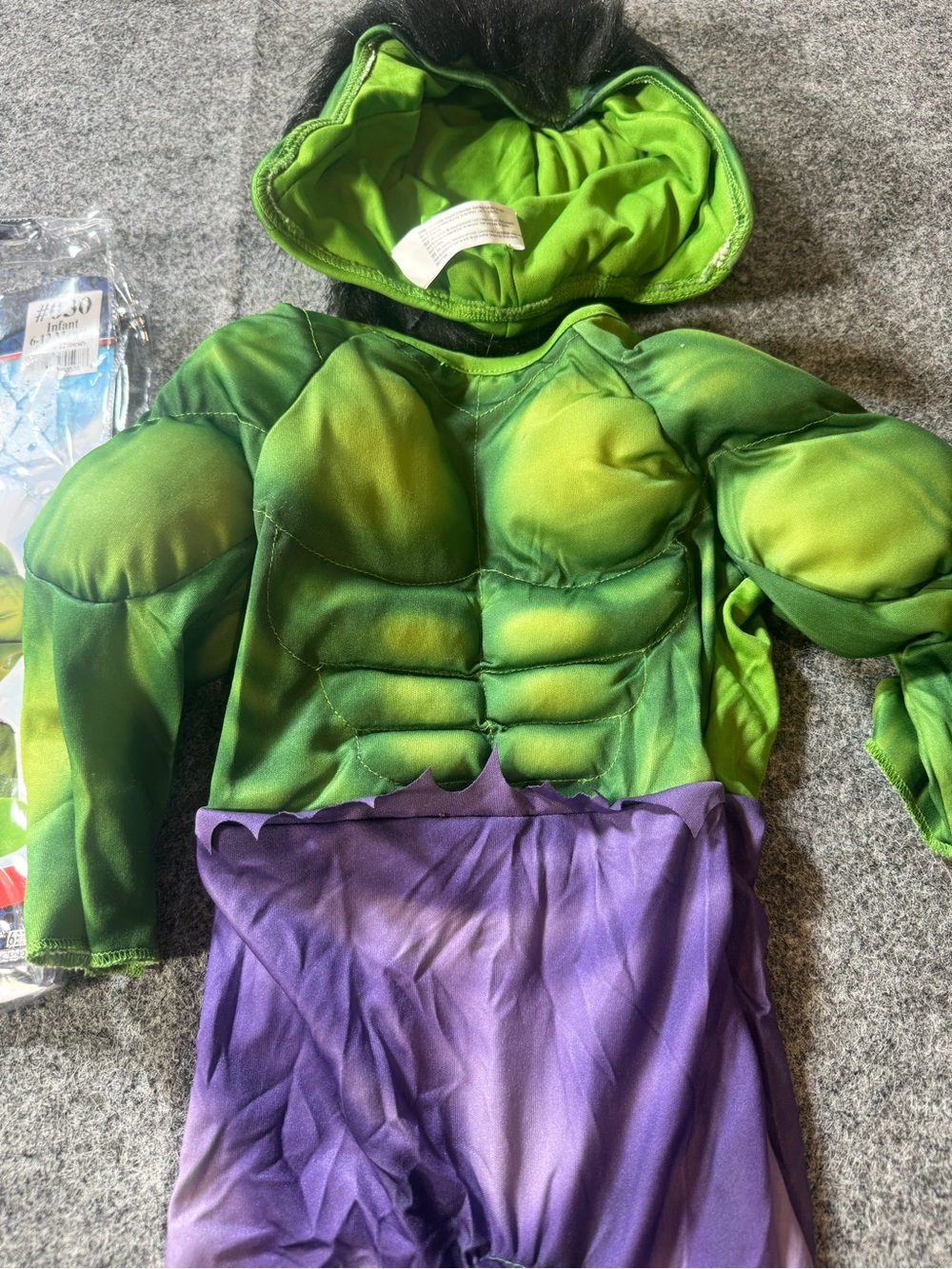 Marvel Hulk Infant Costume 6-12 Months Green Muscle Jumpsuit Halloween 2 Pc
EUC - Picture 3 of 8